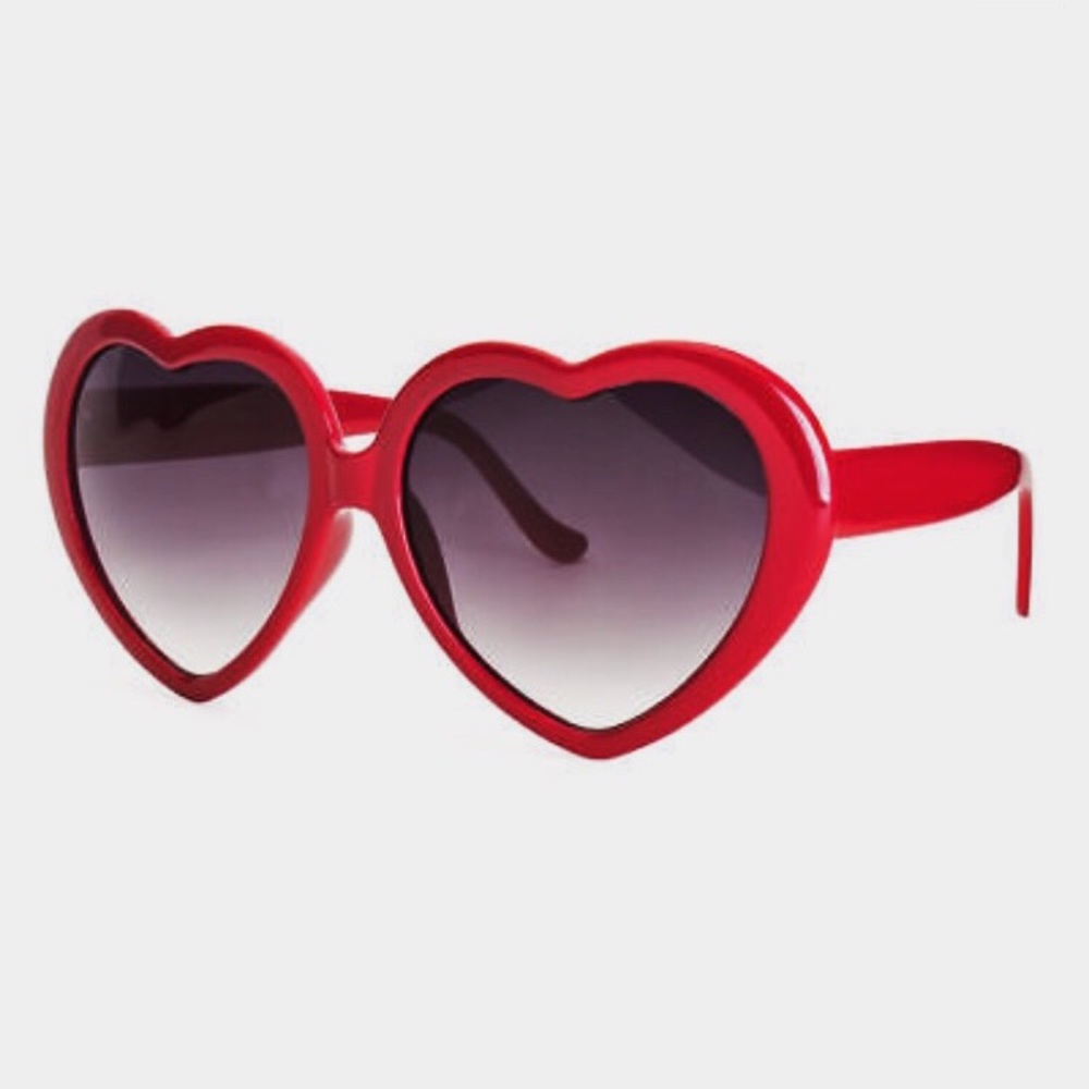 ❤️Red Heart Shaped Sunnies ❤️
